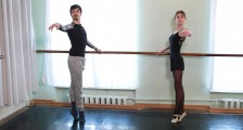 Урок балету для майбутньої балерини від прем'єра Національної опери України Олександра Стоянова